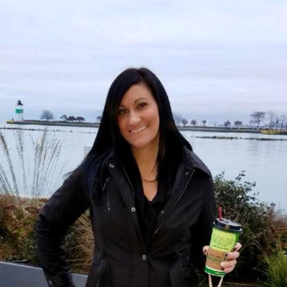 Meet your Posher, Kristen - Picture 1 of 1